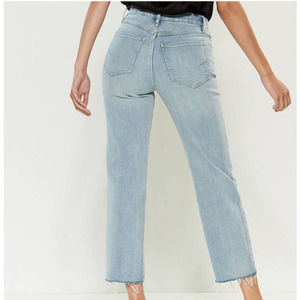 Habitual Haven Light Wash Raw‎ Hemline Crop Jeans 32